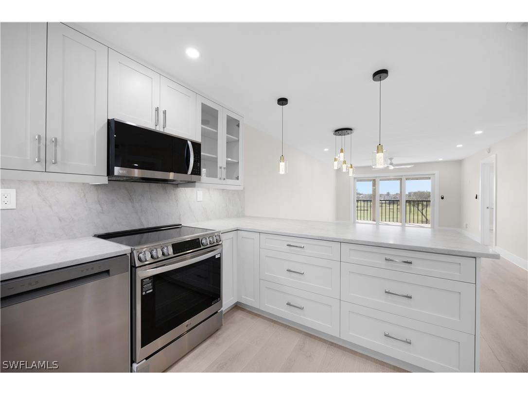 21 High Point Circle E #409 Naples FL 34103 226007315 image24