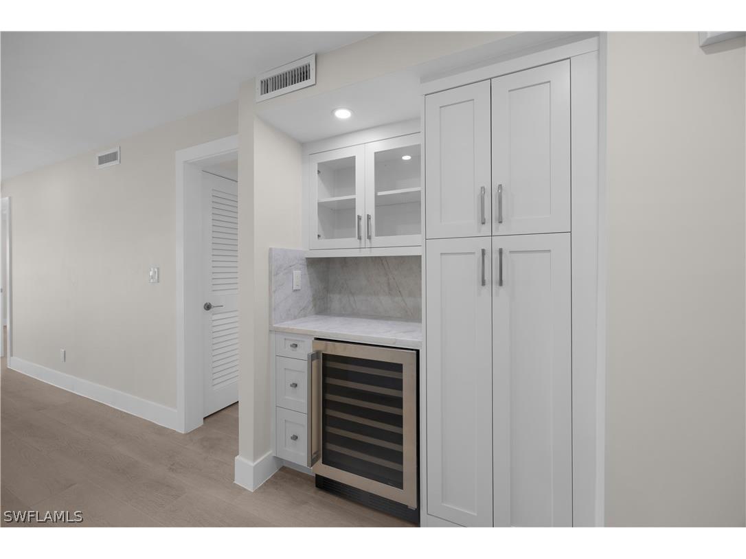 21 High Point Circle E #409 Naples FL 34103 226007315 image25
