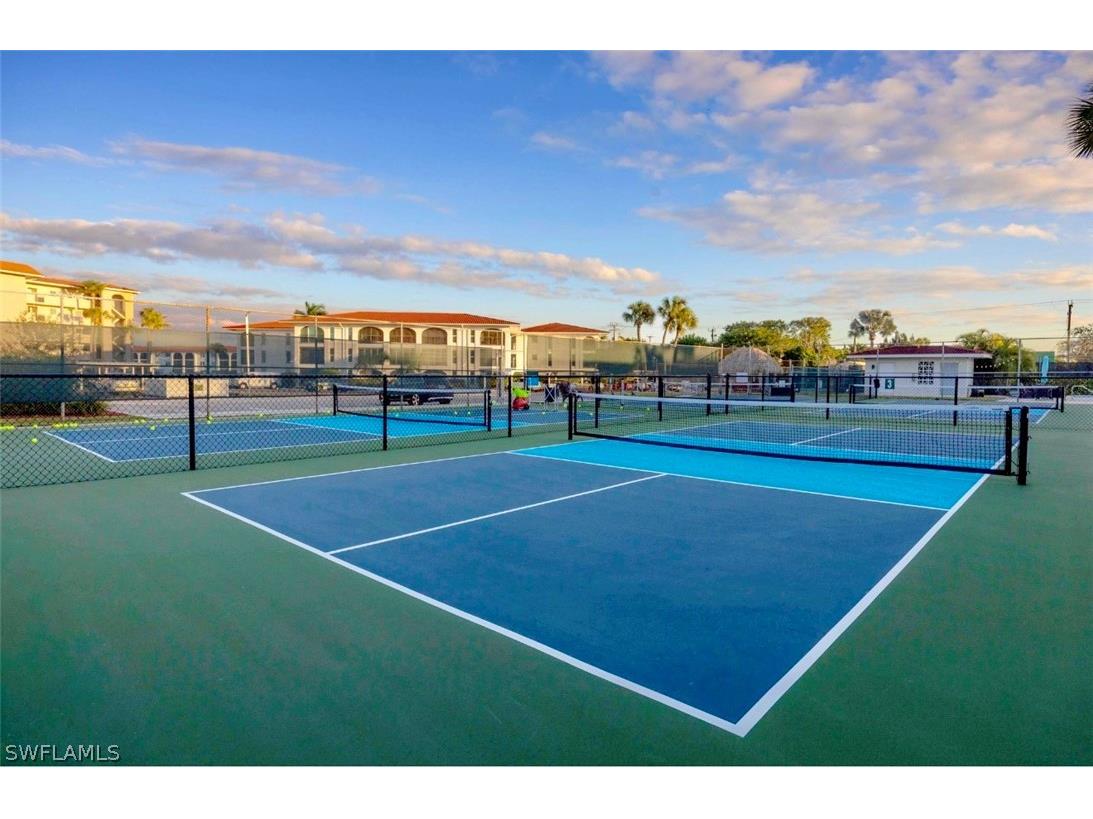 21 High Point Circle E #409 Naples FL 34103 226007315 image30