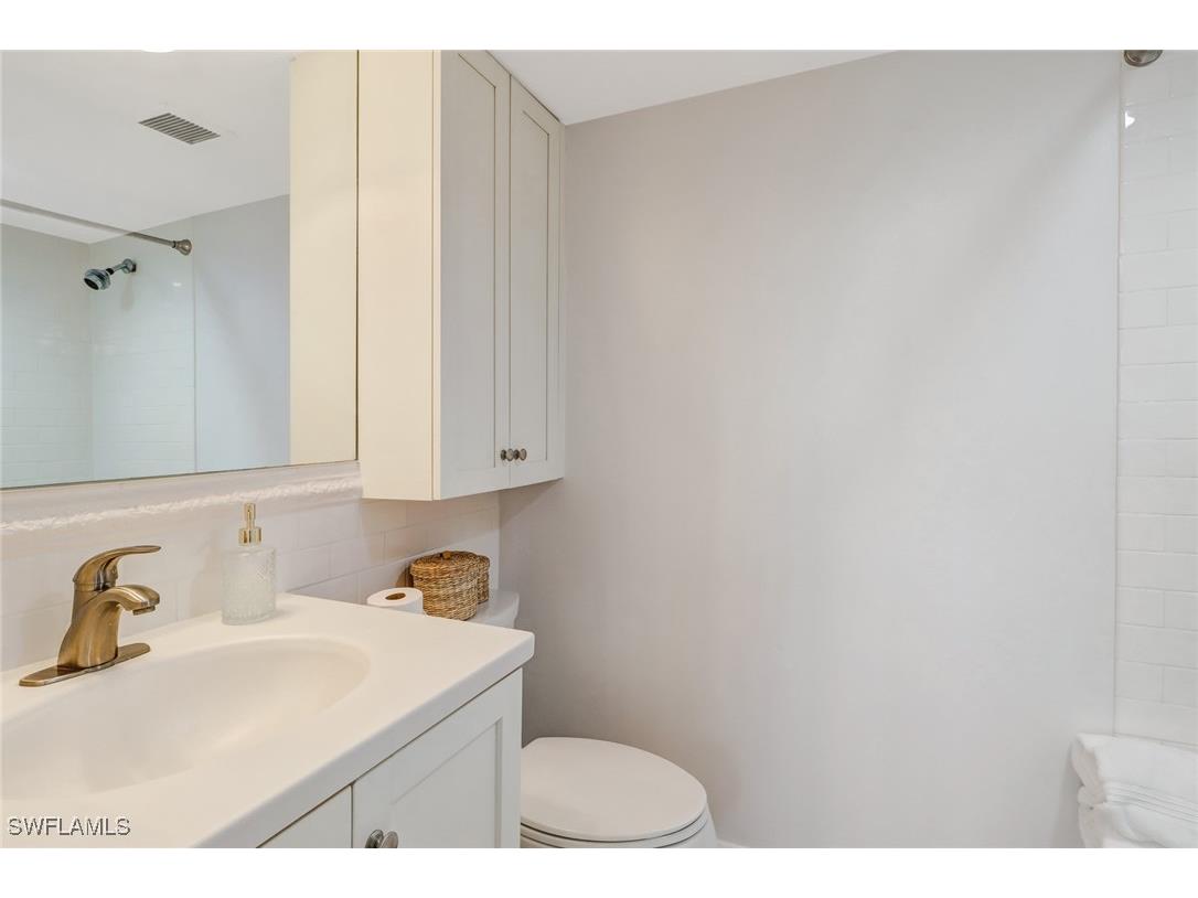 21 High Point Circle E #601 Naples FL 34103 225083323 image19