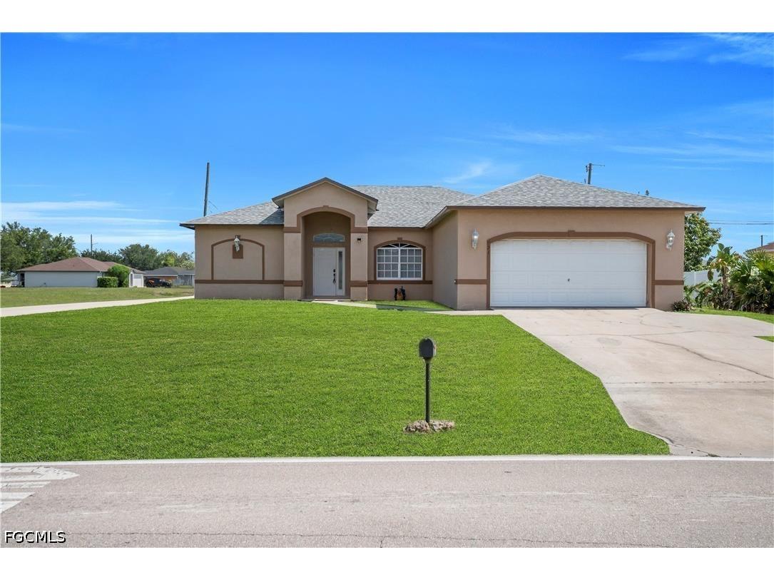 21 Kismet Parkway E Cape Coral FL 33909 2026026941 image1