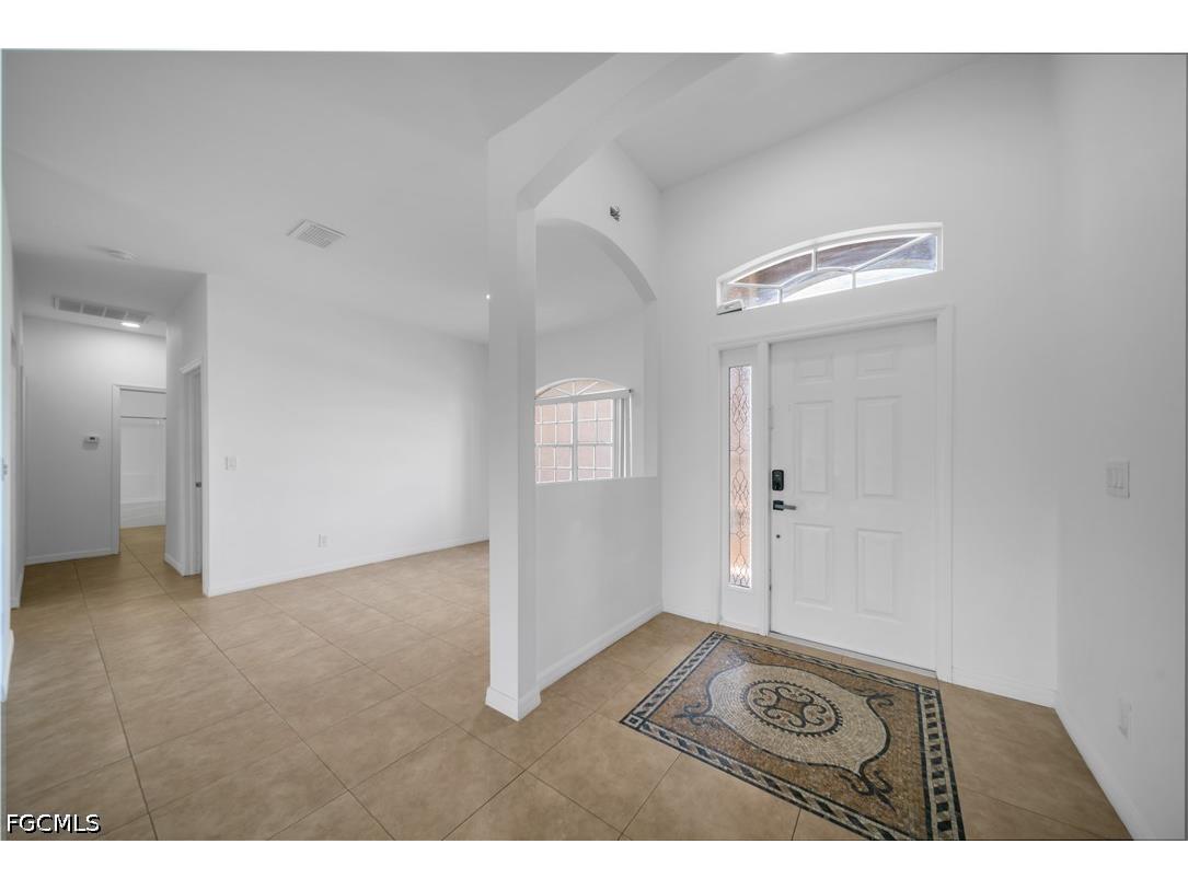 21 Kismet Parkway E Cape Coral FL 33909 2026026941 image3