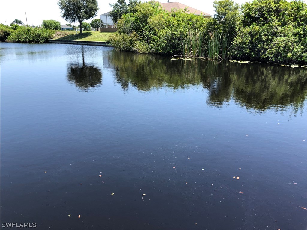 21 NW 24th Avenue Cape Coral FL 33993 223040884 image1