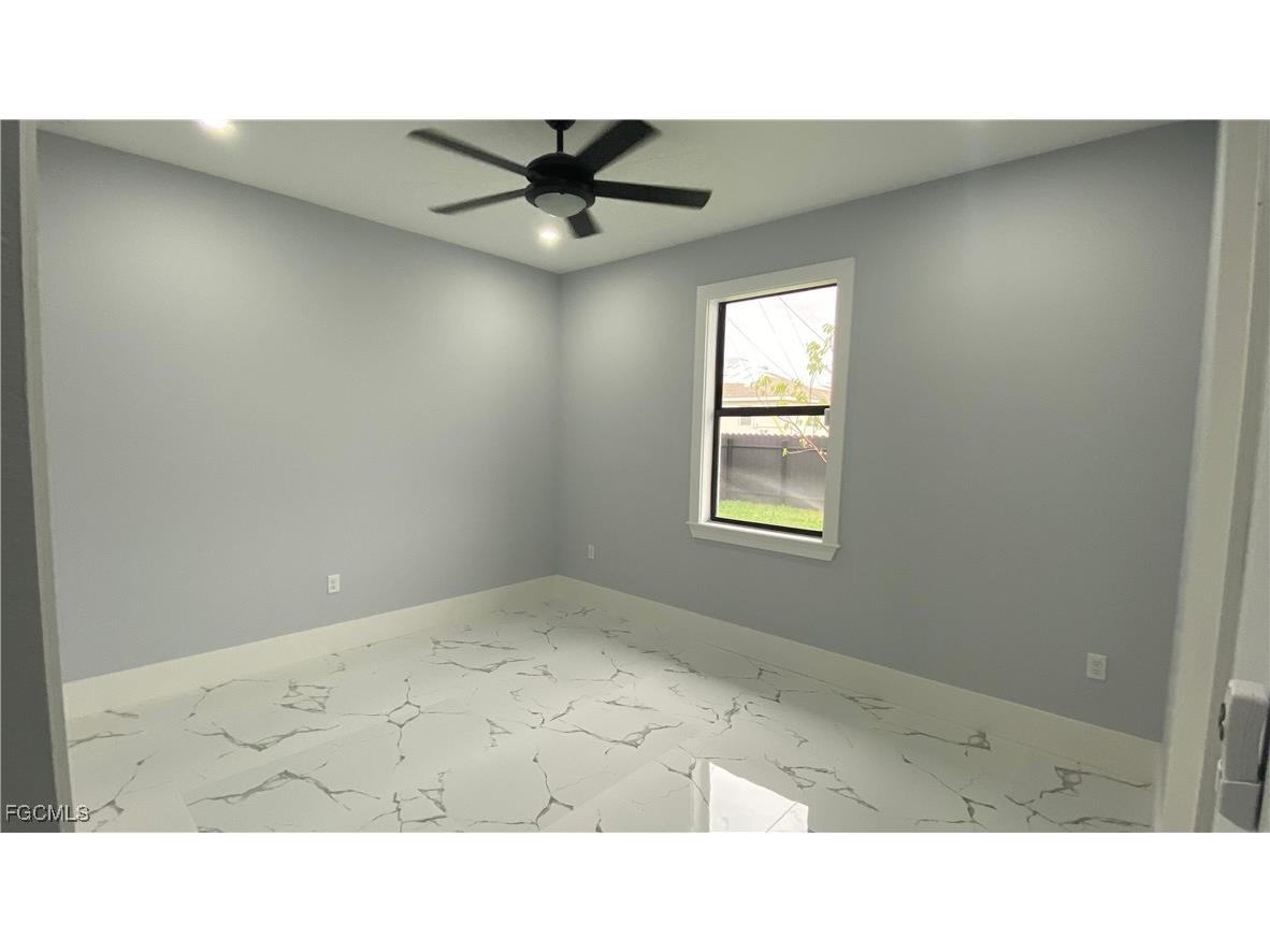 21 NW 7th Street Cape Coral FL 33993 2025009721 image18