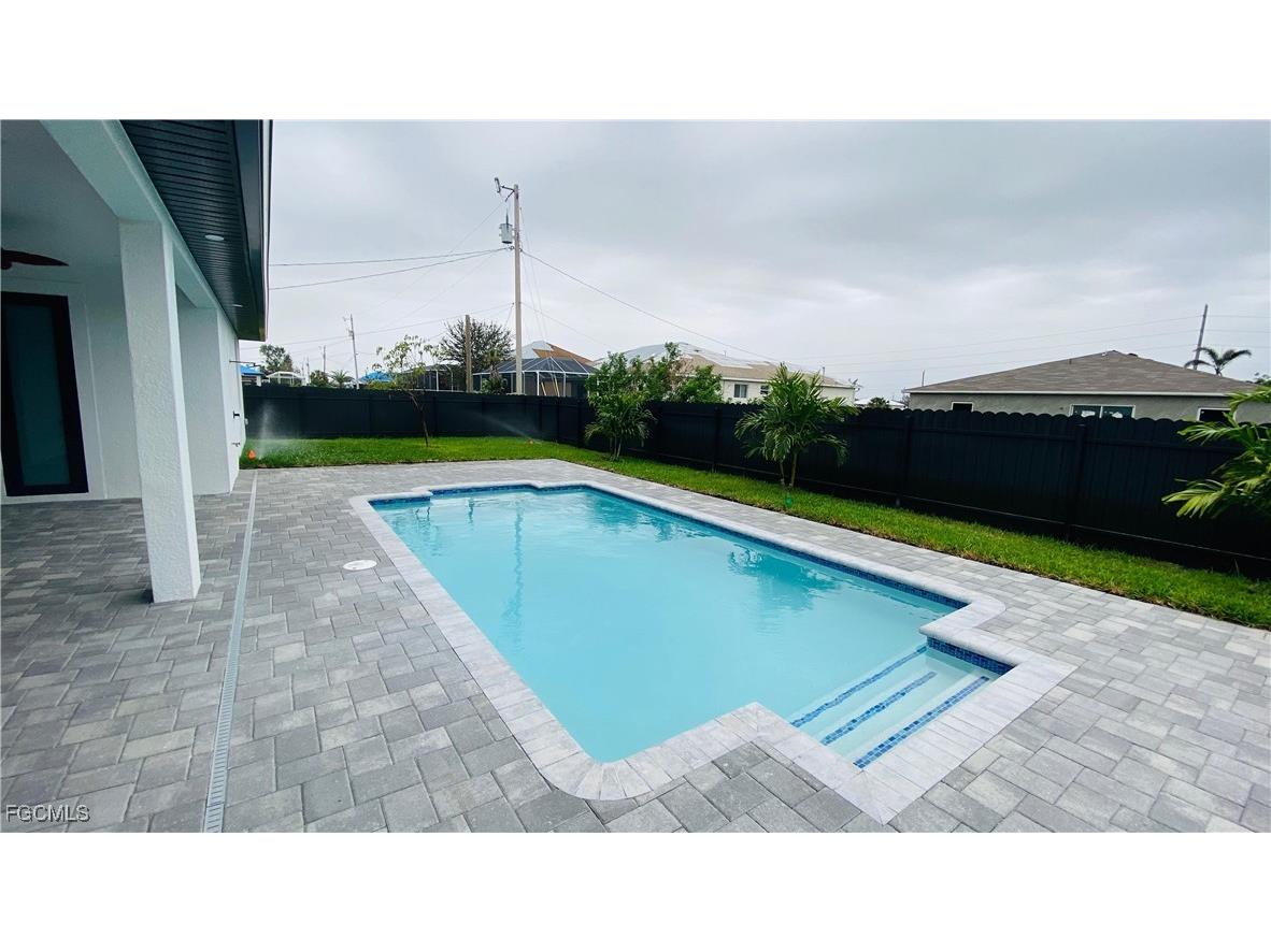21 NW 7th Street Cape Coral FL 33993 2025009721 image2