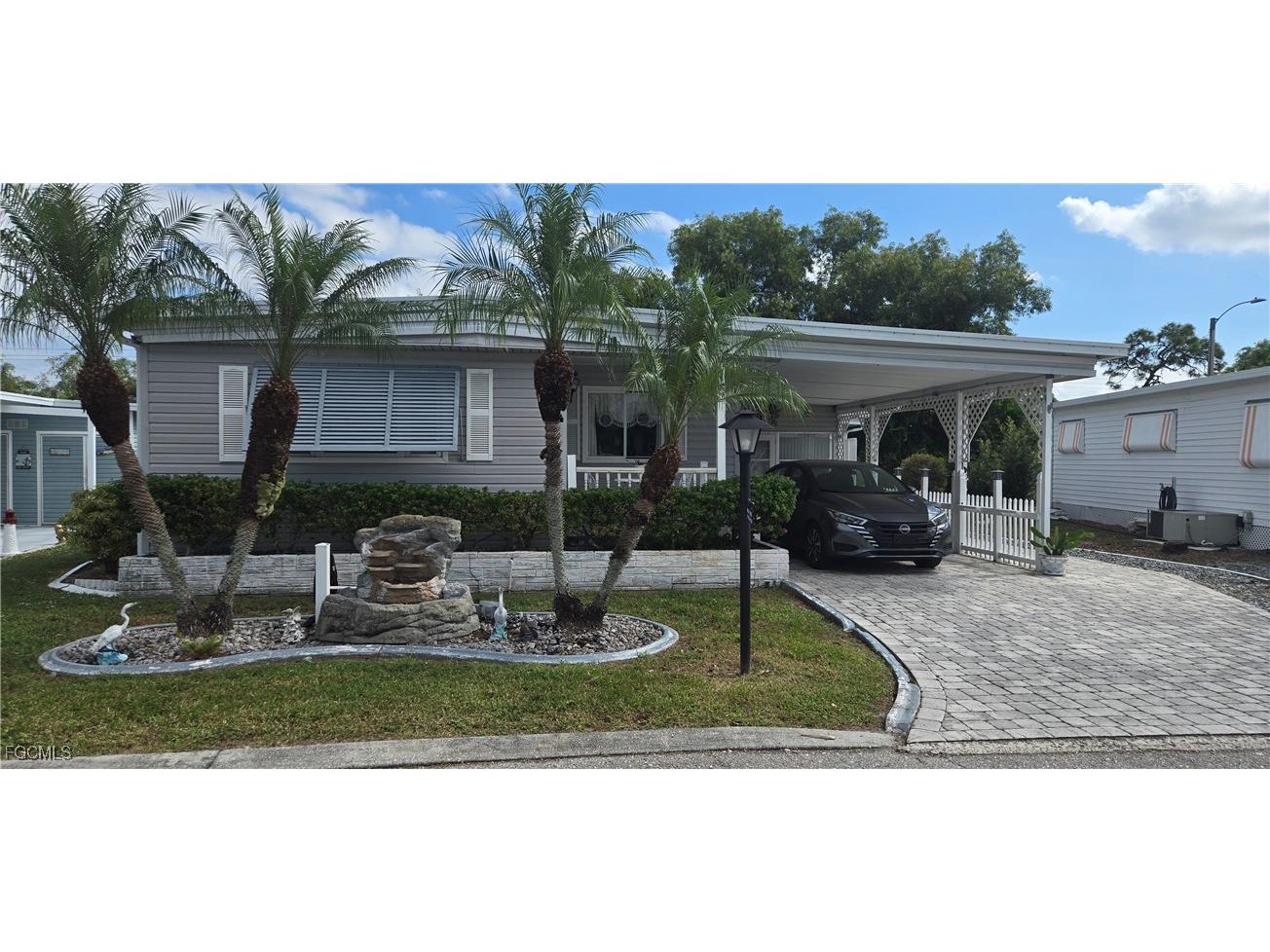 21 Nicklaus Boulevard North Fort Myers FL 33903 2025017618 image1