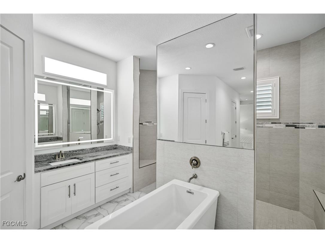 21 SW 21st Street Cape Coral FL 33991 2025006043 image28