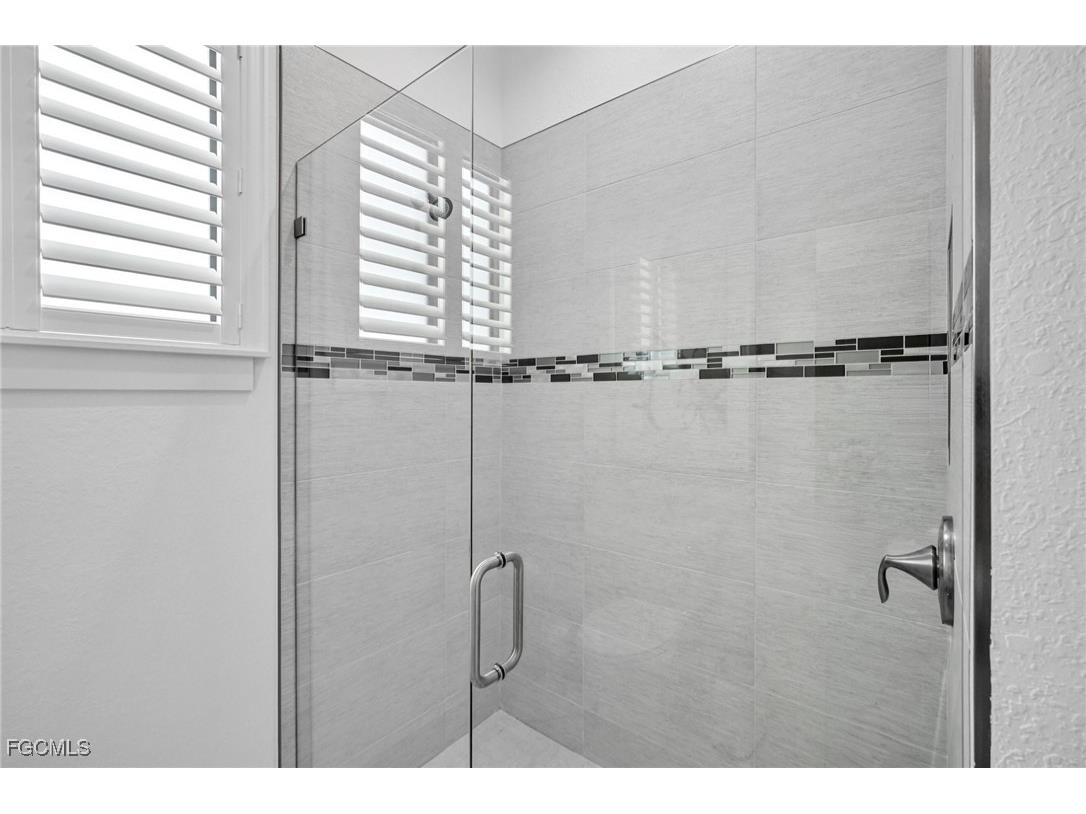 21 SW 21st Street Cape Coral FL 33991 2025006043 image36