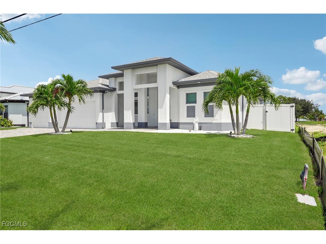 21 SW 21st Street Cape Coral FL 33991 2025006043 image4