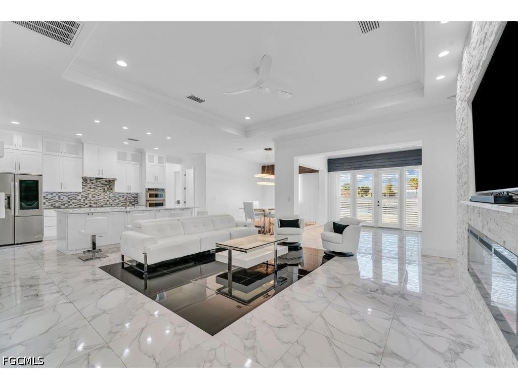 21 SW 21st Street Cape Coral FL 33991 2026020280 image8