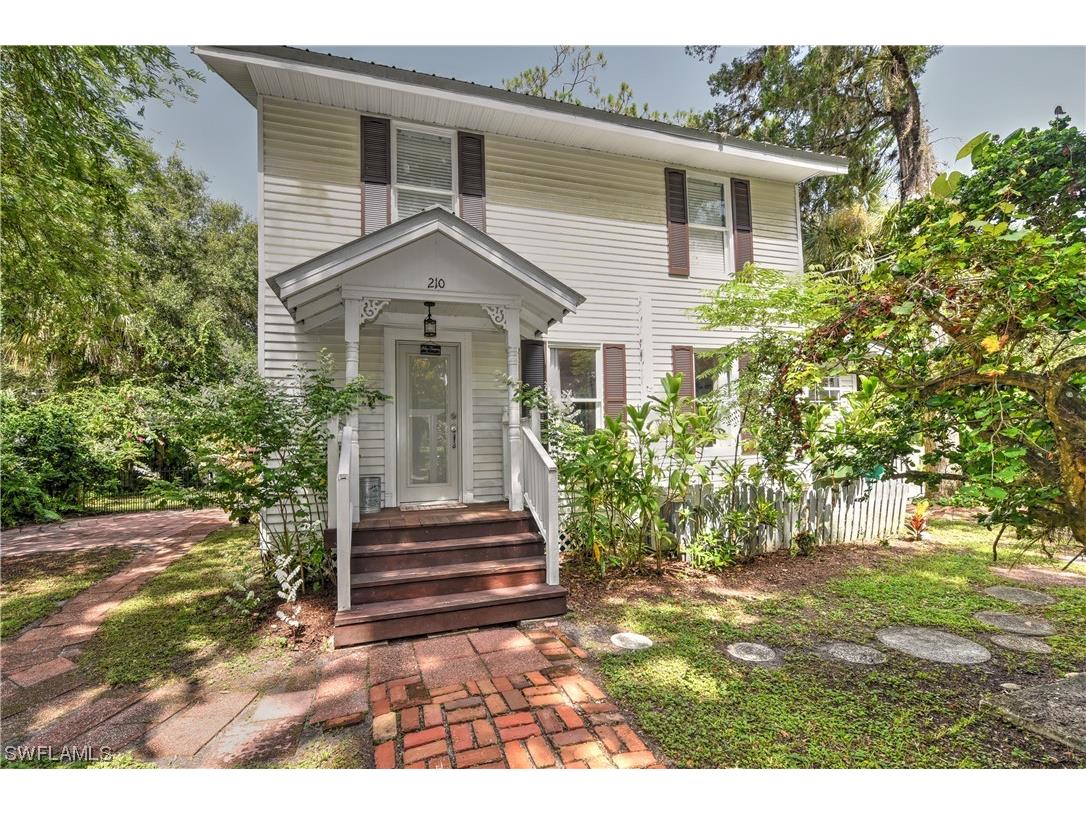 210 Campbell Street Labelle FL 33935 223054448 image1