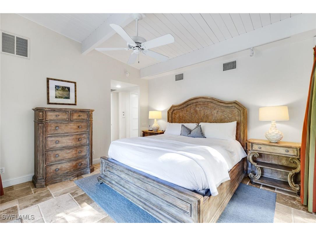 210 Central Avenue Naples FL 34102 226001201 image17