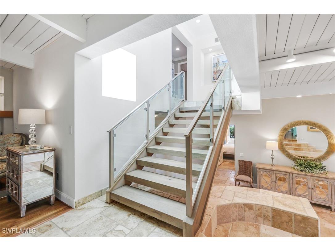 210 Central Avenue Naples FL 34102 226001201 image25