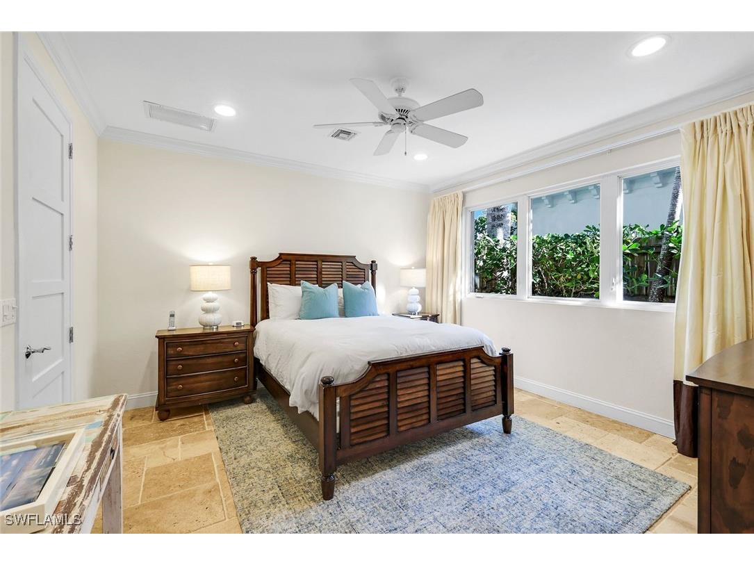 210 Central Avenue Naples FL 34102 226001201 image38