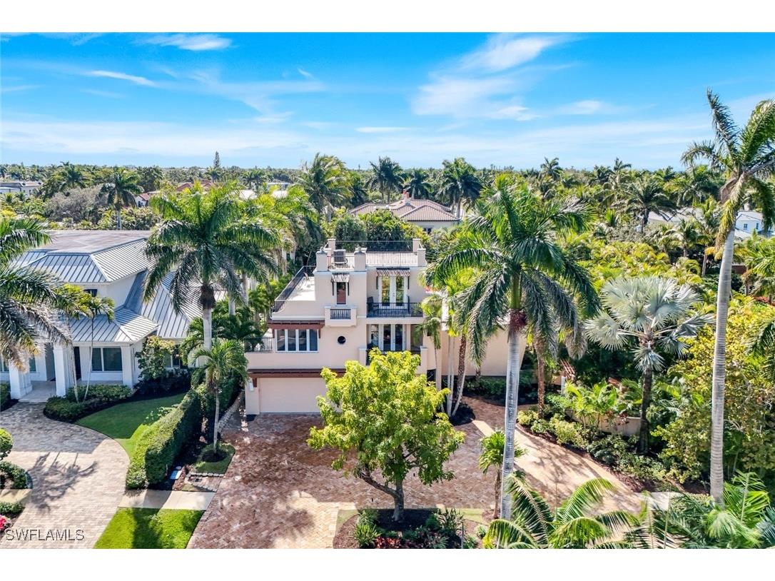 210 Central Avenue Naples FL 34102 226001201 image5