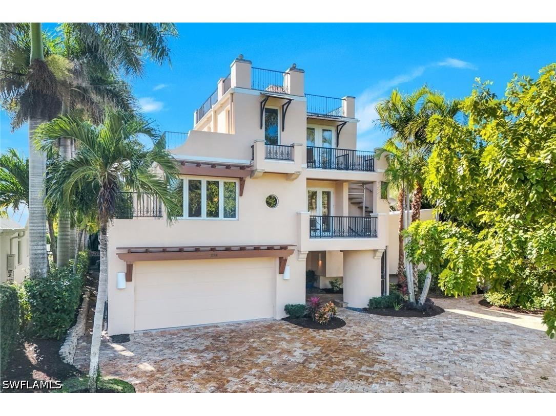 210 Central Avenue Naples FL 34102 226022755 image1