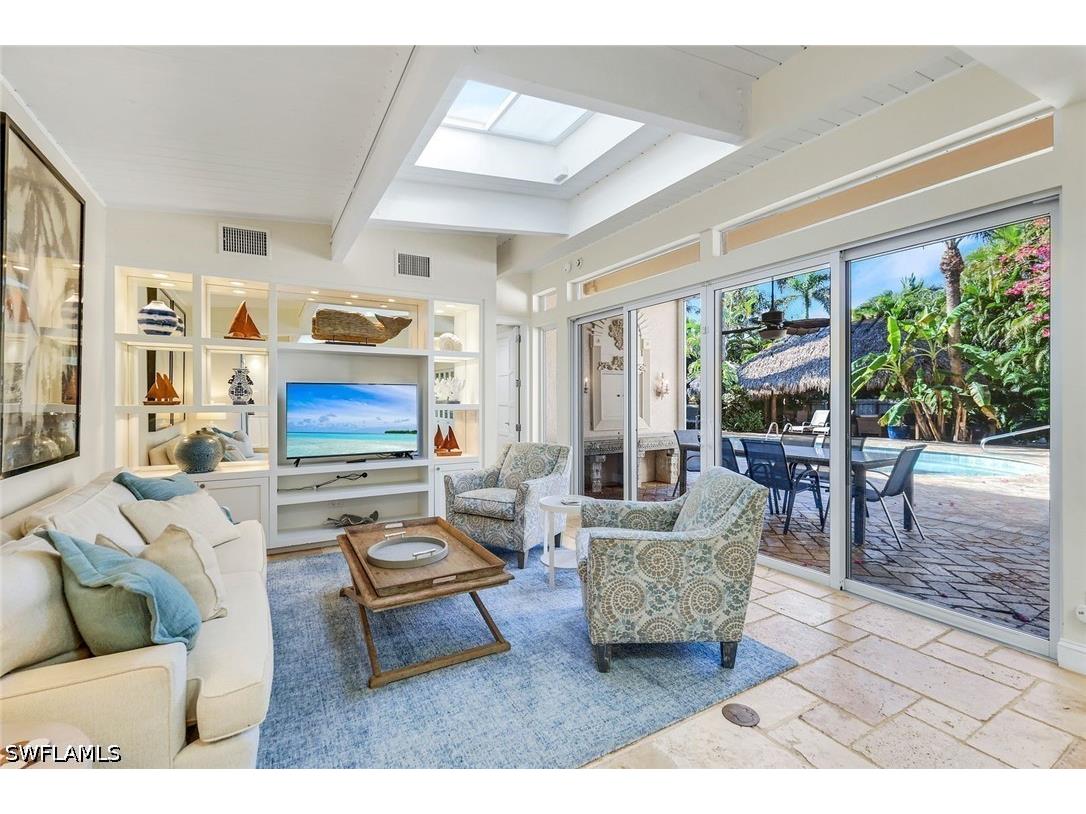 210 Central Avenue Naples FL 34102 226022755 image12