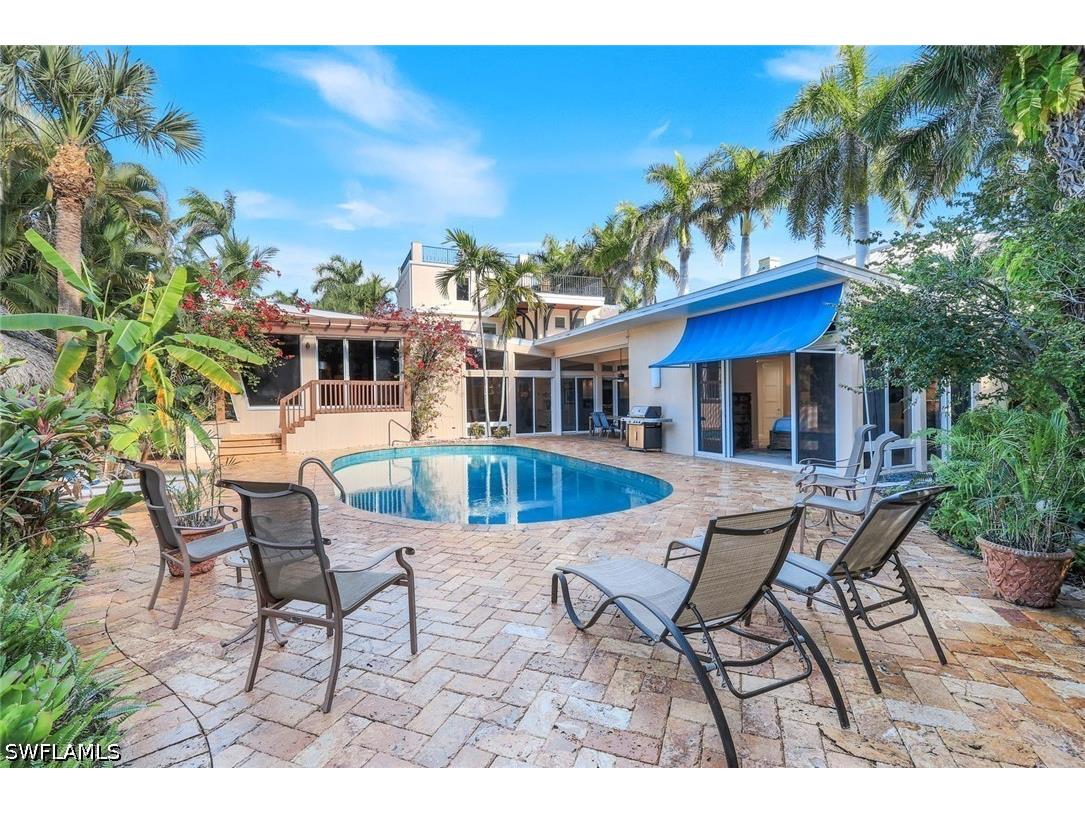 210 Central Avenue Naples FL 34102 226022755 image2