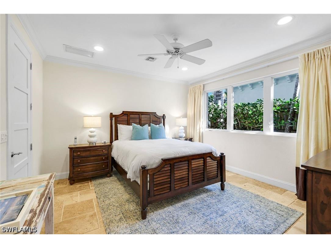 210 Central Avenue Naples FL 34102 226022755 image36