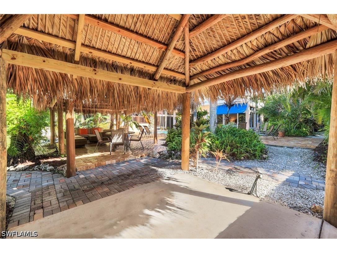 210 Central Avenue Naples FL 34102 226022755 image48