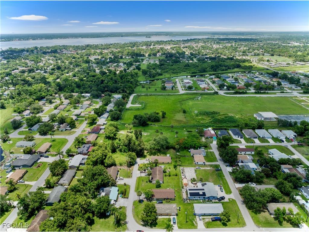 210 Charlotte Avenue Fort Myers FL 33916 2025017685 image17