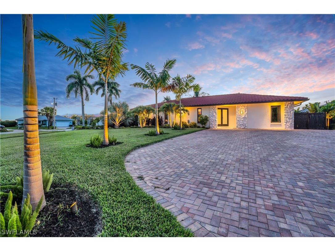210 Columbus Way Marco Island FL 34145 224057913 image1