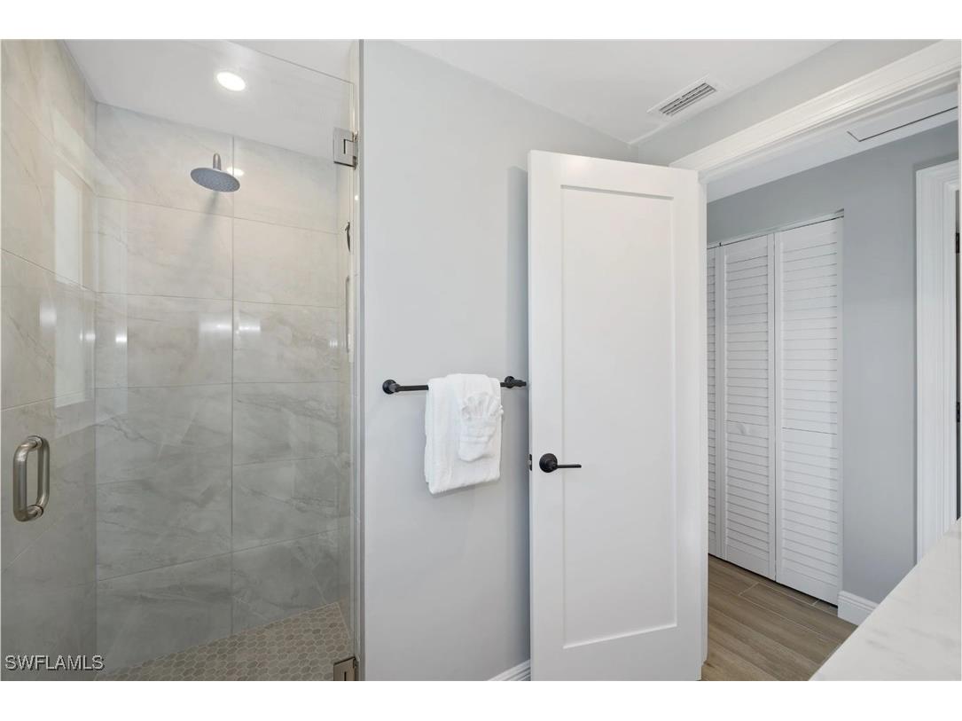 210 Dakota Avenue Fort Myers Beach FL 33931 225043303 image17