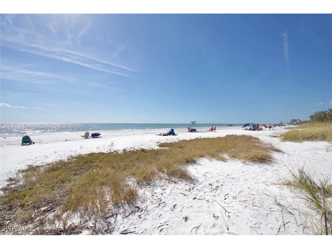 210 Dakota Avenue Fort Myers Beach FL 33931 225043303 image30