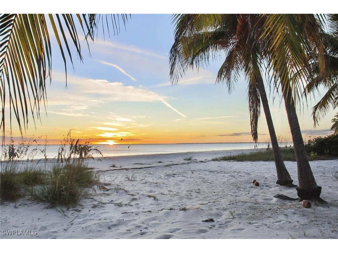 210 Dakota Avenue Fort Myers Beach FL 33931 225043303 image32