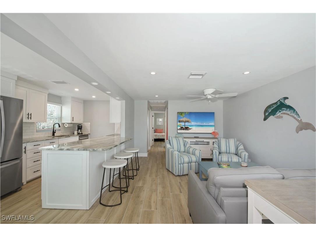 210 Dakota Avenue Fort Myers Beach FL 33931 225043303 image6