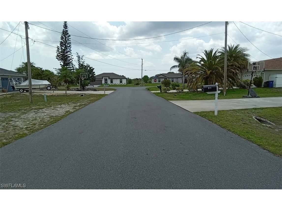 210 Des Cartes Street Fort Myers FL 33913 223047132 image1