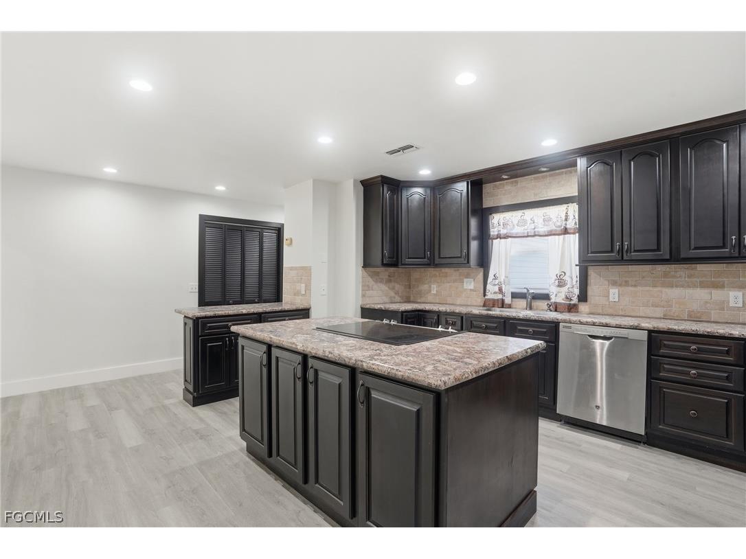 210 E Sugarland Circle Clewiston FL 33440 2026013815 image21