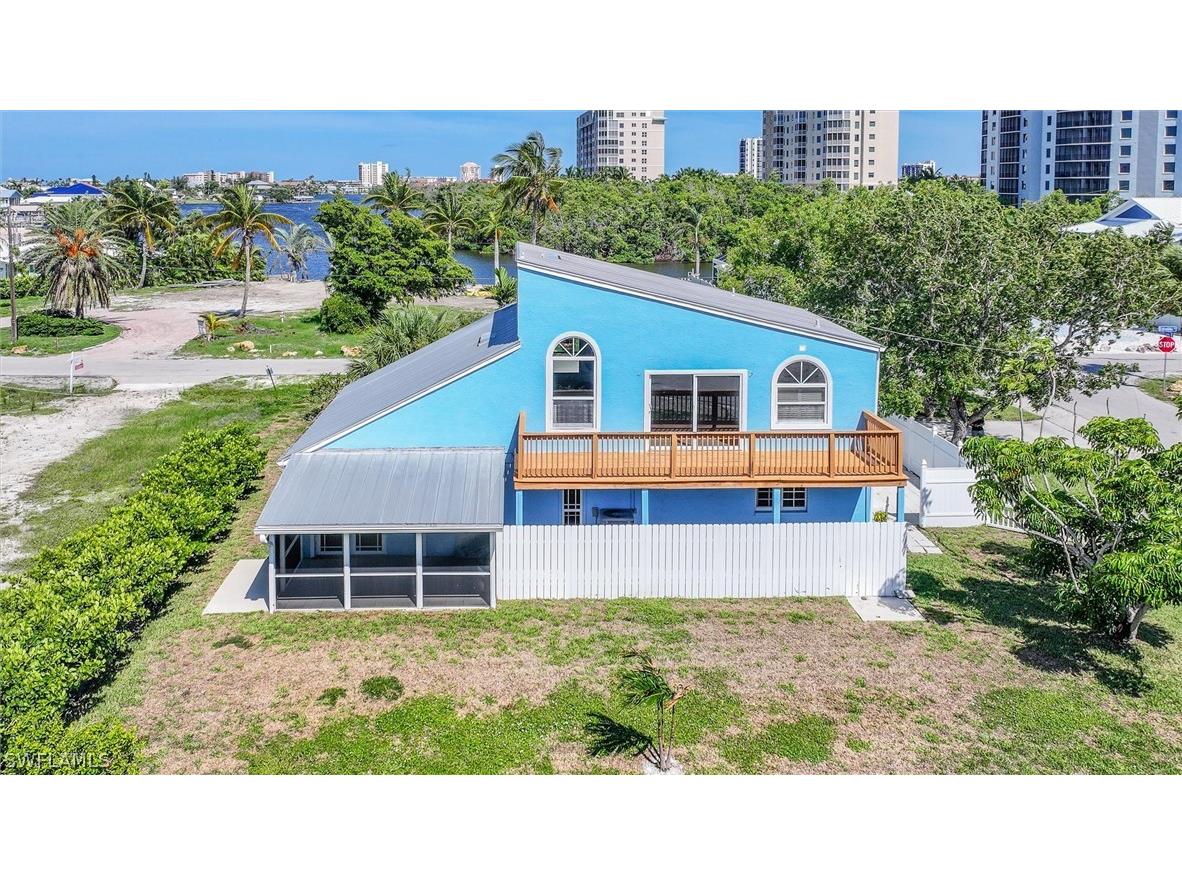 210 Estrellita Drive Fort Myers Beach FL 33931 224053441 image1