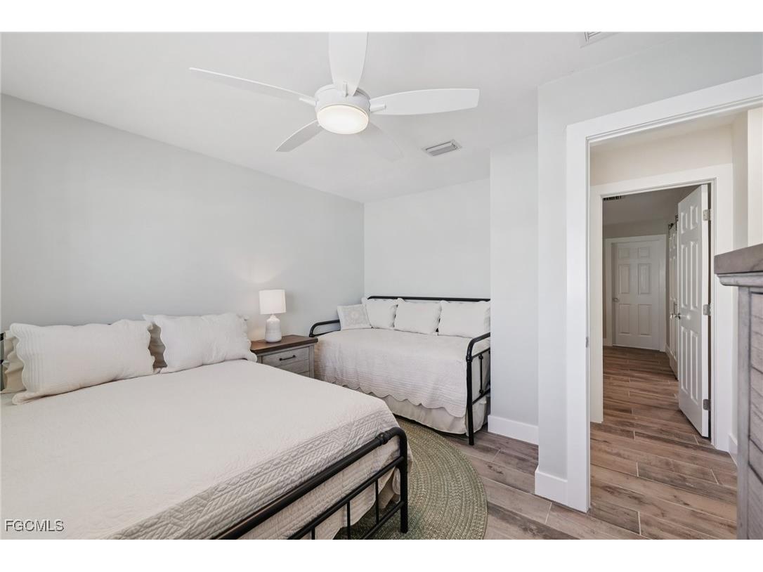 210 Hibiscus Drive Fort Myers Beach FL 33931 2025020914 image18