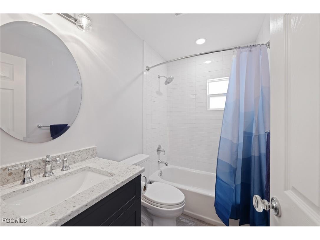 210 Hibiscus Drive Fort Myers Beach FL 33931 2025020914 image21