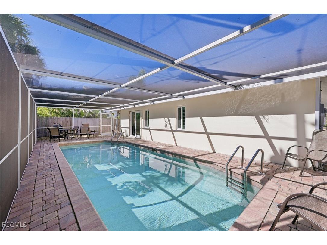 210 Hibiscus Drive Fort Myers Beach FL 33931 2025020914 image27