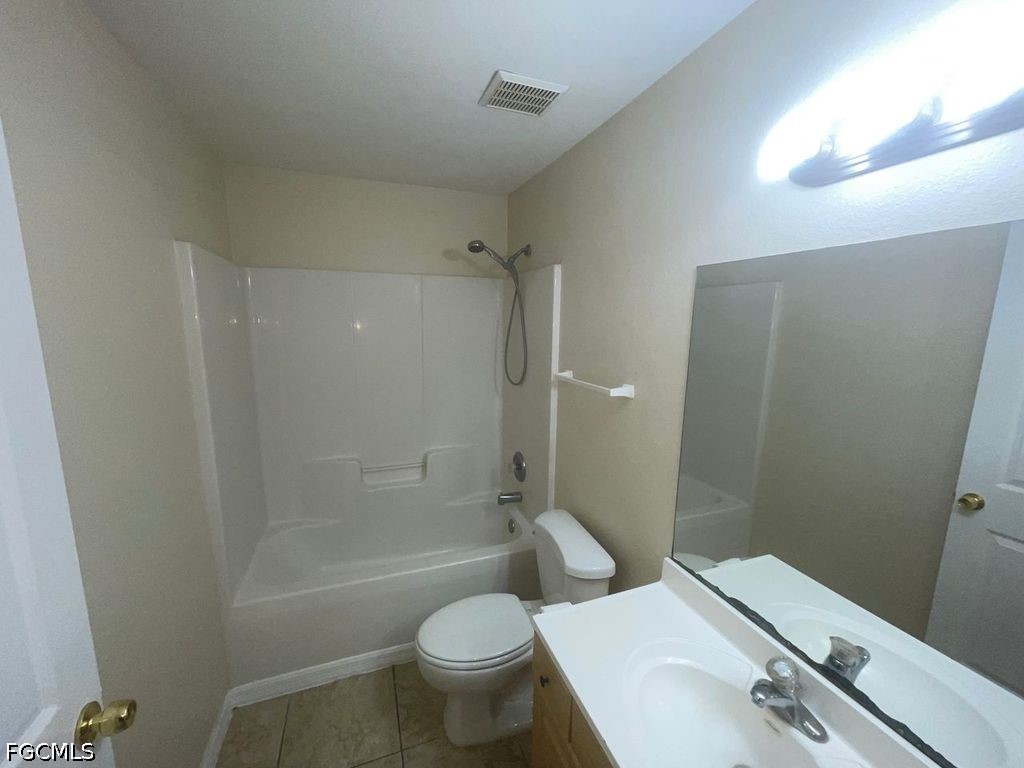 210 Hightower Avenue S Lehigh Acres FL 33973 2026028625 image10