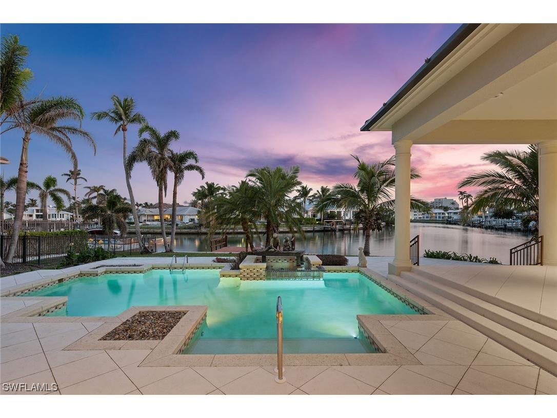 210 Mooring Line Drive Naples FL 34102 223011877 image1