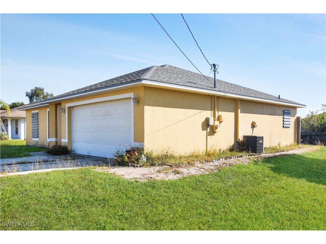 210 Mossrosse Street Fort Myers FL 33913 225084799 image2