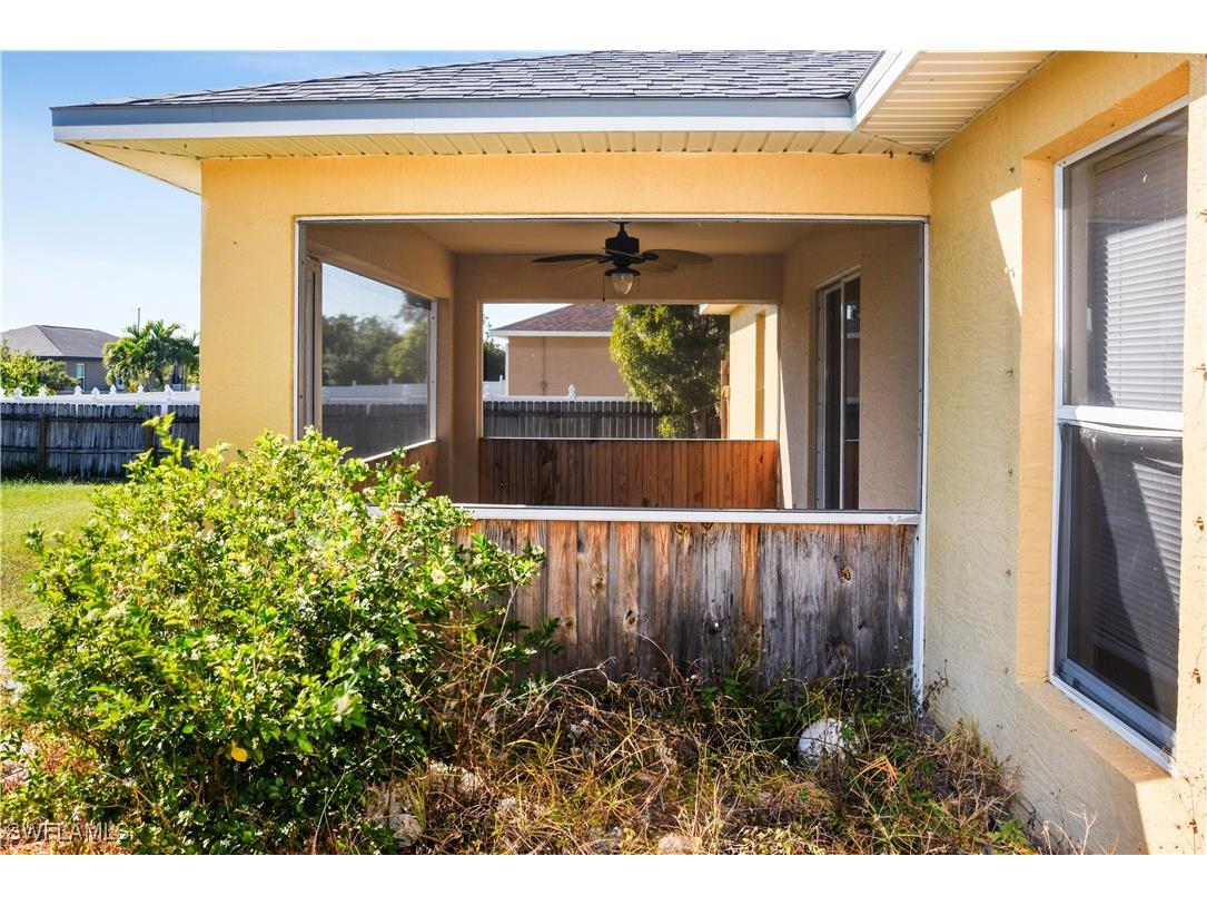 210 Mossrosse Street Fort Myers FL 33913 225084799 image4