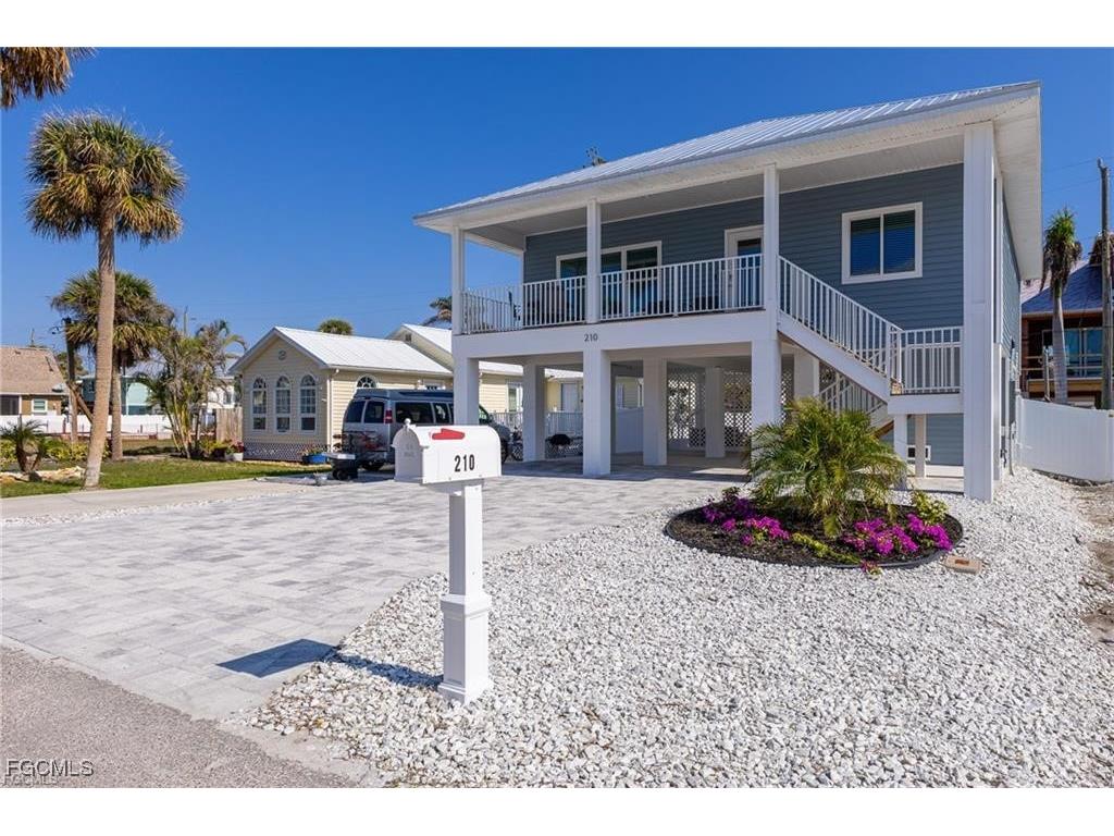 210 Pearl Street Fort Myers Beach FL 33931 2026000002 image1