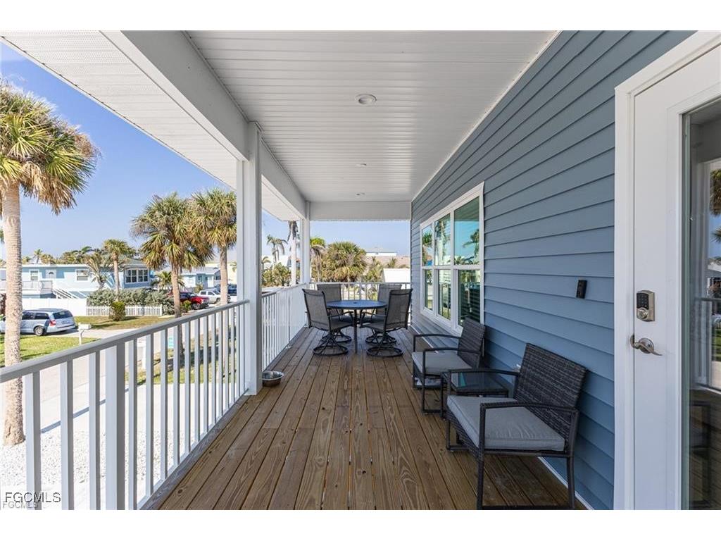 210 Pearl Street Fort Myers Beach FL 33931 2026000002 image11