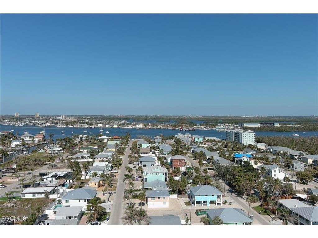 210 Pearl Street Fort Myers Beach FL 33931 2026000002 image2