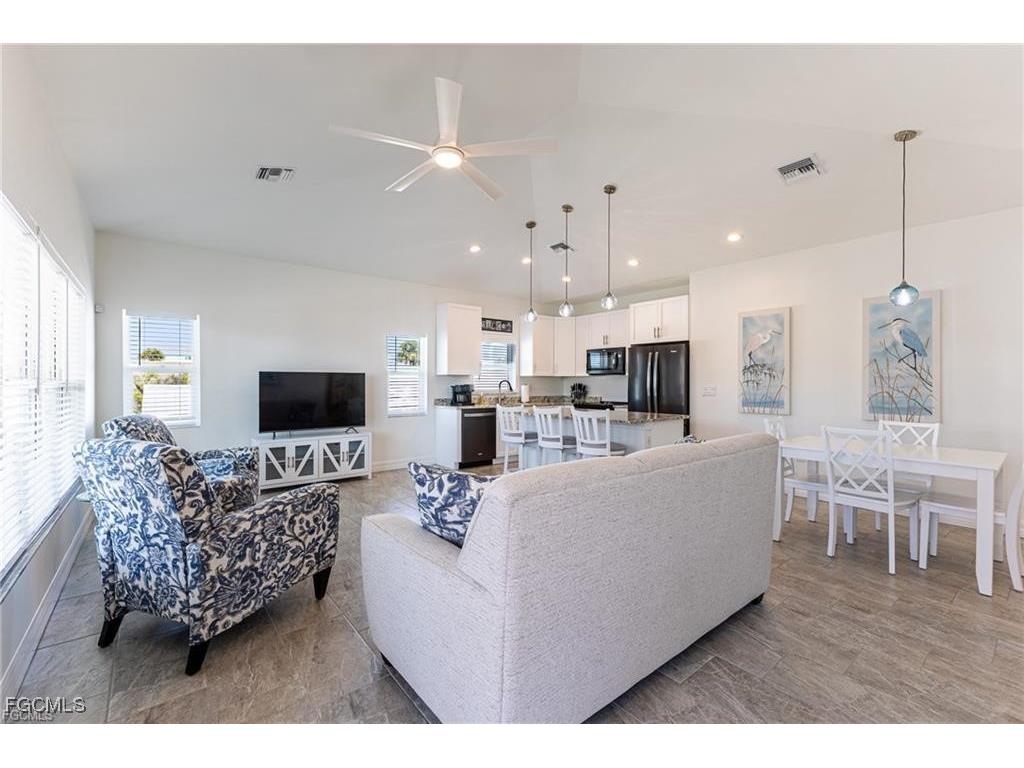 210 Pearl Street Fort Myers Beach FL 33931 2026000002 image22