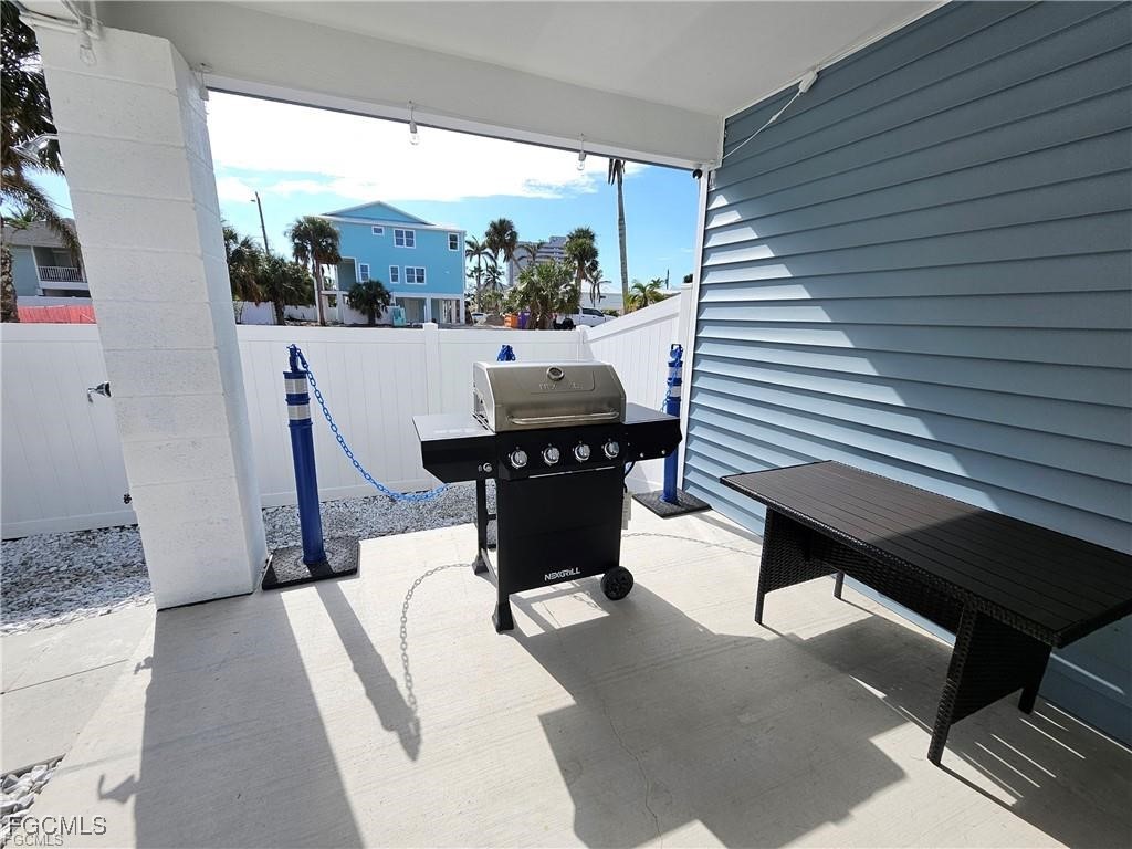 210 Pearl Street Fort Myers Beach FL 33931 2026000002 image33