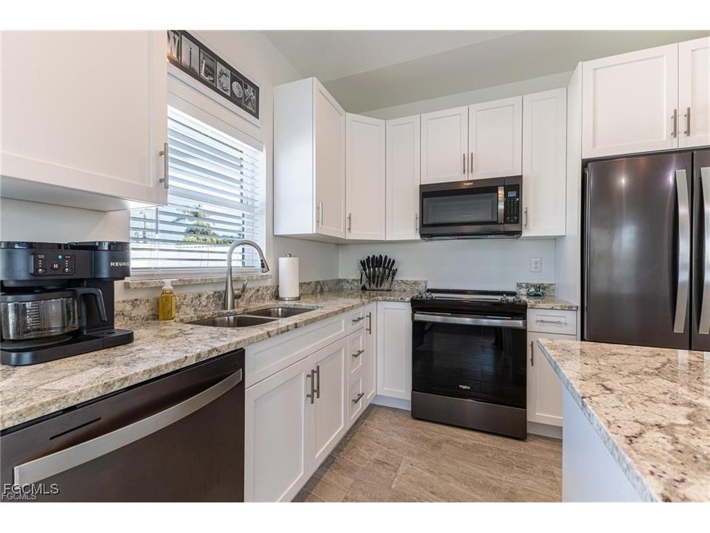 210 Pearl Street Fort Myers Beach FL 33931 2026000002 image6