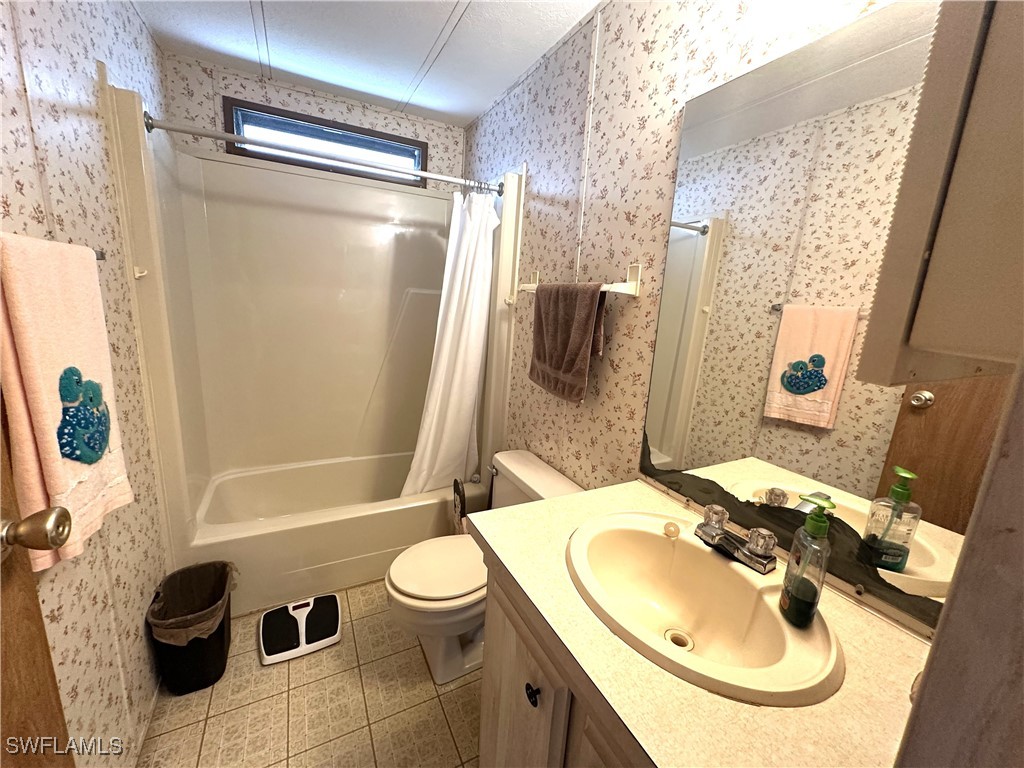 210 Pine Key Lane #210 Naples FL 34114 225027974 image13