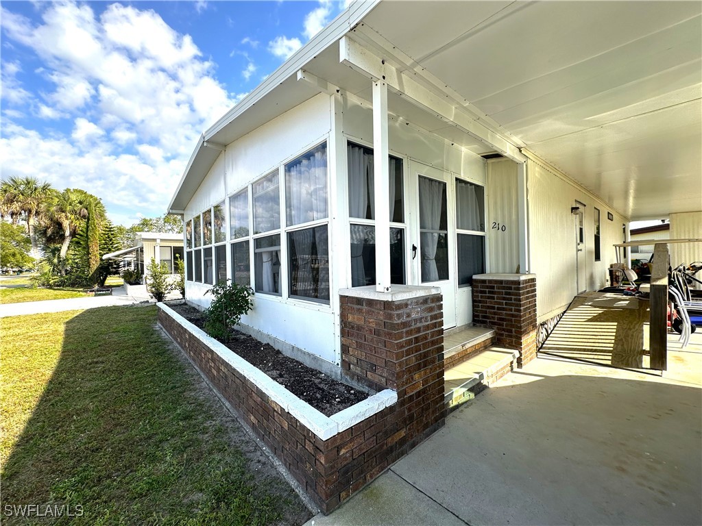 210 Pine Key Lane #210 Naples FL 34114 225027974 image2