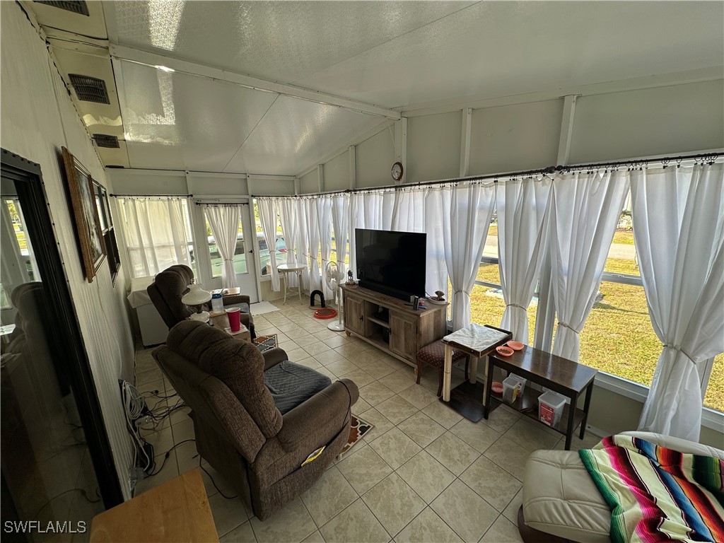 210 Pine Key Lane #210 Naples FL 34114 225027974 image9