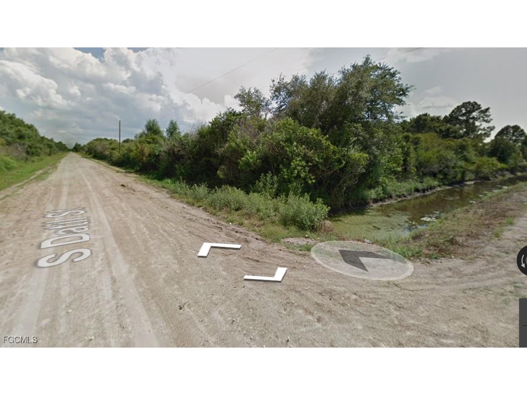 210 S Datil Street Clewiston FL 33440 2025021642 image2